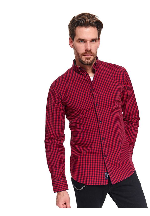 TOP SECRET - Koszula w drobną kratkę dopasowana. Kolor: czerwony. Materiał: bawełna. Wzór: kratka. Styl: klasyczny