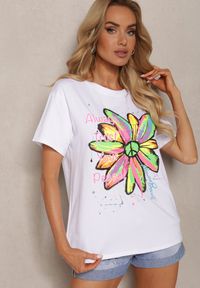 Renee - Biały Bawełniany T-shirt Koszulka z Krótkim Rękawem i Ozdobnym Nadrukiem w Formie Kwiatu Testine. Okazja: do domu. Kolor: biały. Materiał: bawełna. Długość rękawa: krótki rękaw. Długość: krótkie. Wzór: nadruk, kwiaty #2