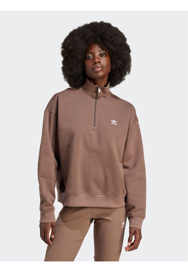 Adidas - adidas Bluza Essentials IR5938 Brązowy Loose Fit. Kolor: brązowy. Materiał: bawełna