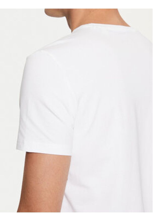 Guess T-Shirt Caleb U97M00 KCD31 Biały Slim Fit. Kolor: biały. Materiał: bawełna
