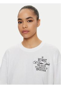 Champion T-Shirt 117473 Biały Loose Fit. Kolor: biały. Materiał: bawełna