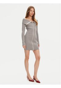 Guess Sukienka dzianinowa W5YK28 Z30I2 Szary Slim Fit. Kolor: szary. Materiał: wiskoza #5