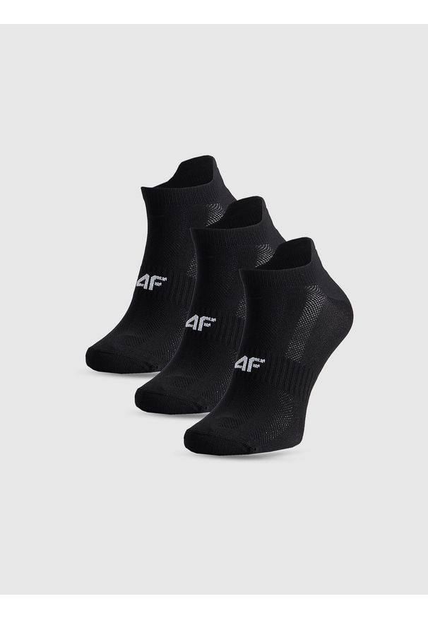 4f - 4F Skarpetki treningowe przed kostkę (3-pack) męskie - czarne 43-46. Kolor: czarny. Materiał: syntetyk, włókno, elastan, materiał. Sport: fitness, kolarstwo