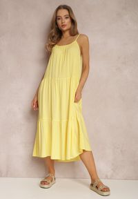 Renee - Żółta Sukienka Ganysius. Kolor: żółty. Długość rękawa: na ramiączkach. Wzór: jednolity. Sezon: lato. Typ sukienki: rozkloszowane. Długość: midi