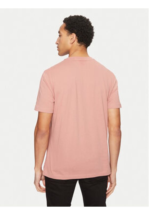 Hugo - HUGO T-Shirt Dalayer 50535363 Różowy Regular Fit. Kolor: różowy. Materiał: bawełna