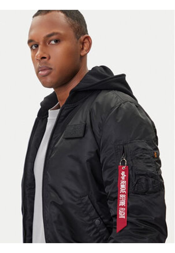 Alpha Industries Kurtka bomber MA-1 Zip Hood Back Print 128113 Czarny Regular Fit. Kolor: czarny. Materiał: syntetyk. Wzór: nadruk