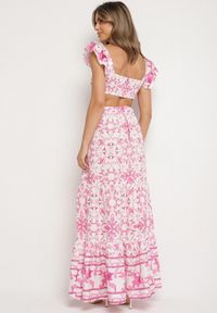 Born2be - Fuksjowa Sukienka w Ornamentny Wzór z Wycięciem Halionea. Okazja: na co dzień. Kolor: różowy. Sezon: lato. Styl: casual #2