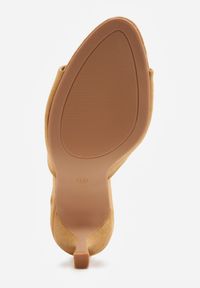 Renee - Jasnobrązowe Klapki na Szpilce z Imitacji Zamszu z Noskiem Peep Toe Merissaura. Nosek buta: otwarty. Kolor: brązowy. Materiał: zamsz. Obcas: na szpilce #5