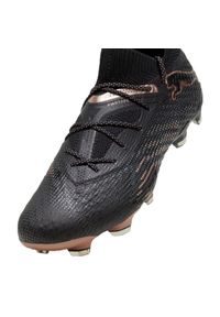 Buty piłkarskie Puma Future 7 Ultimate FG/AG M 107599 02 czarne. Kolor: czarny. Materiał: dzianina, materiał. Szerokość cholewki: normalna. Sport: piłka nożna