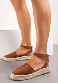 Born2be - Brązowe Espadryle na Płaskiej Plecionej Podeszwie z Paskiem Wokół Kostki Riolla. Zapięcie: pasek. Kolor: brązowy. Styl: boho #4
