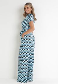 Born2be - Niebieski Kombinezon z Kopertowym Dekoltem i Szerokimi Nogawkami Aryona. Kolor: niebieski. Materiał: materiał. Długość rękawa: krótki rękaw. Długość: krótkie #2