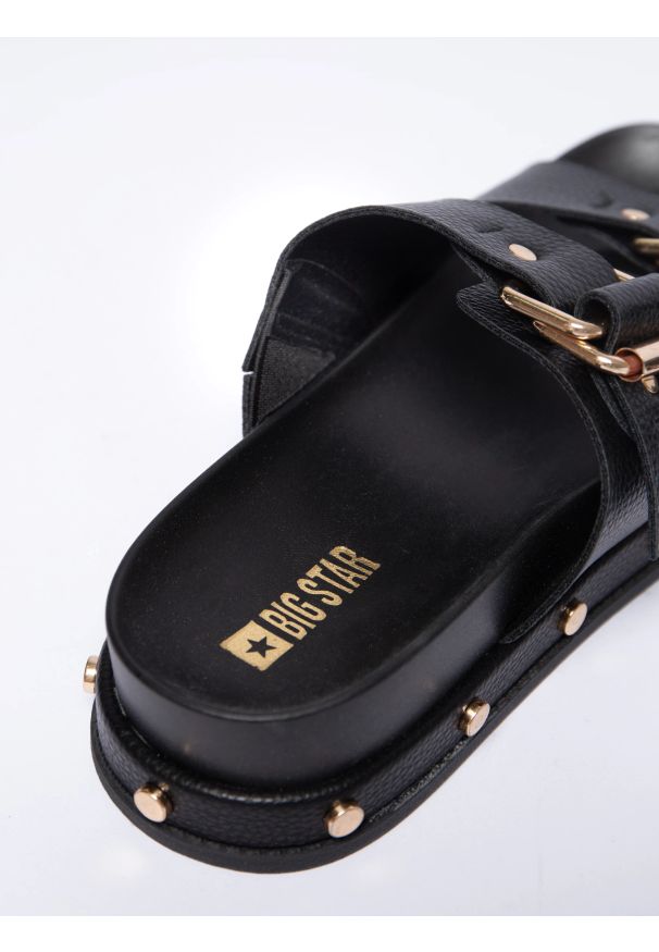 Big-Star - Klapki damskie na podwyższonej podeszwie czarne NN274082 906. Kolor: czarny. Materiał: skóra, syntetyk, jeans. Styl: elegancki, rockowy, klasyczny