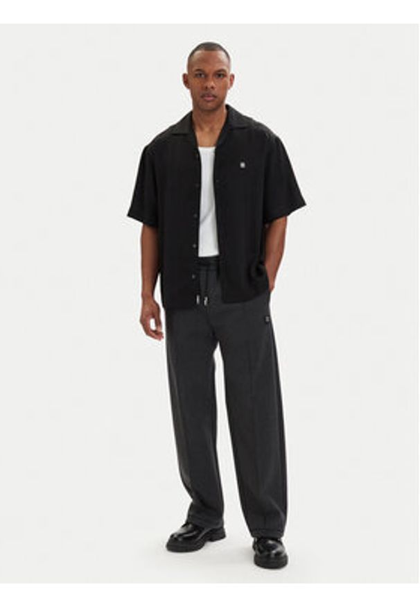 Hugo - HUGO Koszula Espino 50560593 Czarny Oversize. Kolor: czarny. Materiał: lyocell