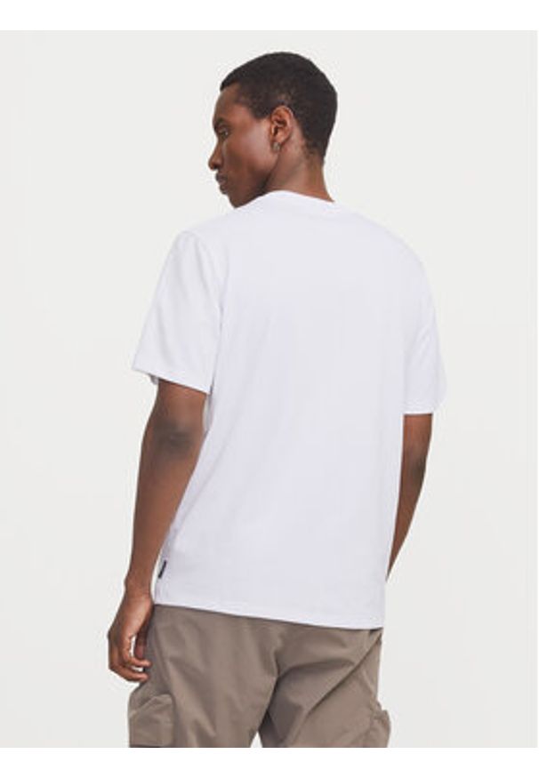 Jack & Jones - Jack&Jones T-Shirt Fusion 12273120 Biały Regular Fit. Kolor: biały. Materiał: syntetyk