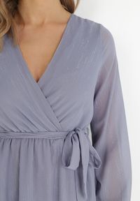 Born2be - Niebieska Sukienka Pronestra. Kolor: niebieski. Materiał: materiał, tkanina. Wzór: gładki. Typ sukienki: kopertowe. Styl: elegancki. Długość: mini #4