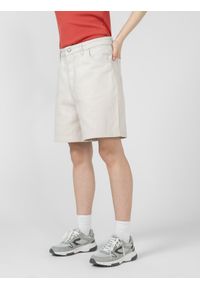 outhorn - Spodenki jeansowe damskie Outhorn - beżowe. Stan: podwyższony. Kolor: beżowy. Materiał: jeans. Długość: krótkie #2