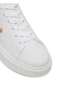 TOMMY HILFIGER - Tommy Hilfiger Sneakersy FW0FW08631 Biały. Kolor: biały. Materiał: skóra