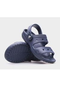 Sandały Crocs Classic Kids Sandal T Jr 207537-410 niebieskie niebieskie. Okazja: na plażę, na co dzień, na uczelnię, na spacer. Kolor: niebieski. Materiał: materiał. Styl: casual, klasyczny #2