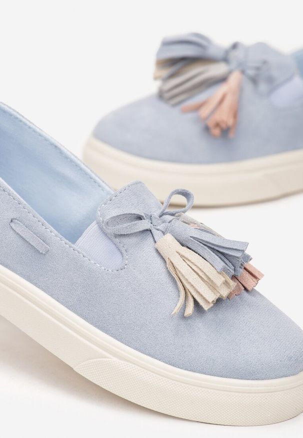 Born2be - Jasnoniebieskie Półbuty na Grubej Podeszwie z Chwostami Fatuma. Okazja: na co dzień. Kolor: niebieski. Styl: elegancki, casual