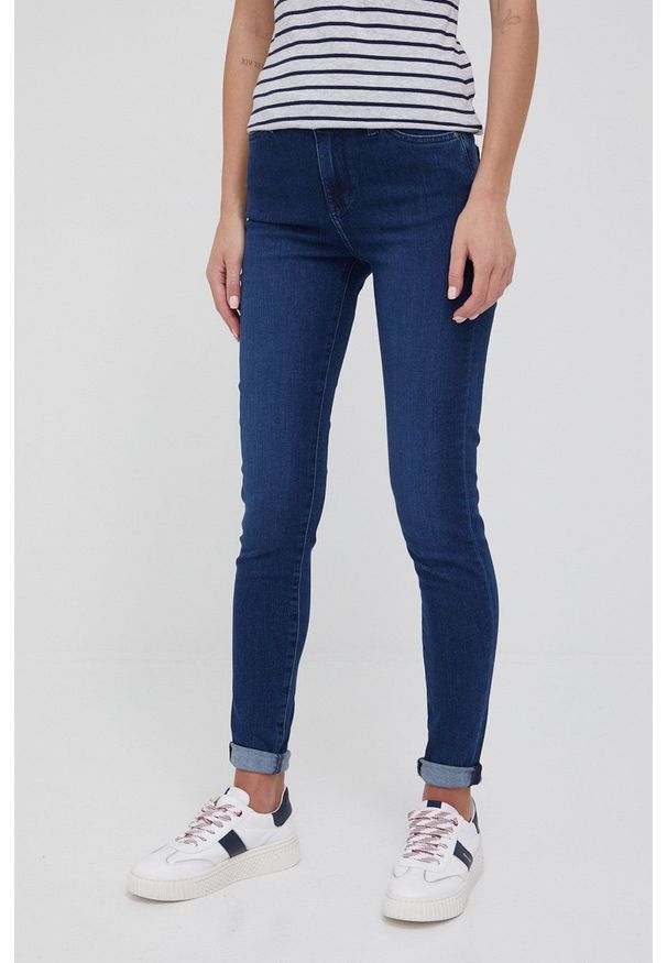 Mustang jeansy damskie medium waist. Kolor: niebieski