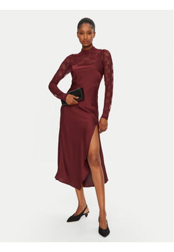 YAS Sukienka koktajlowa Meels 26032597 Czerwony Regular Fit. Kolor: czerwony. Materiał: syntetyk. Styl: wizytowy