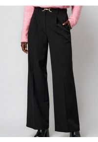 Sinsay - Eleganckie spodnie wide leg - czarny. Kolor: czarny. Styl: elegancki #1
