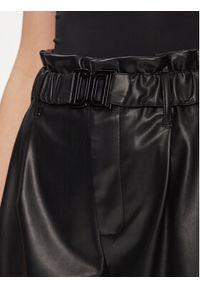 DKNY Szorty materiałowe P3GWTU59 Czarny Regular Fit. Kolor: czarny. Materiał: syntetyk, materiał #4