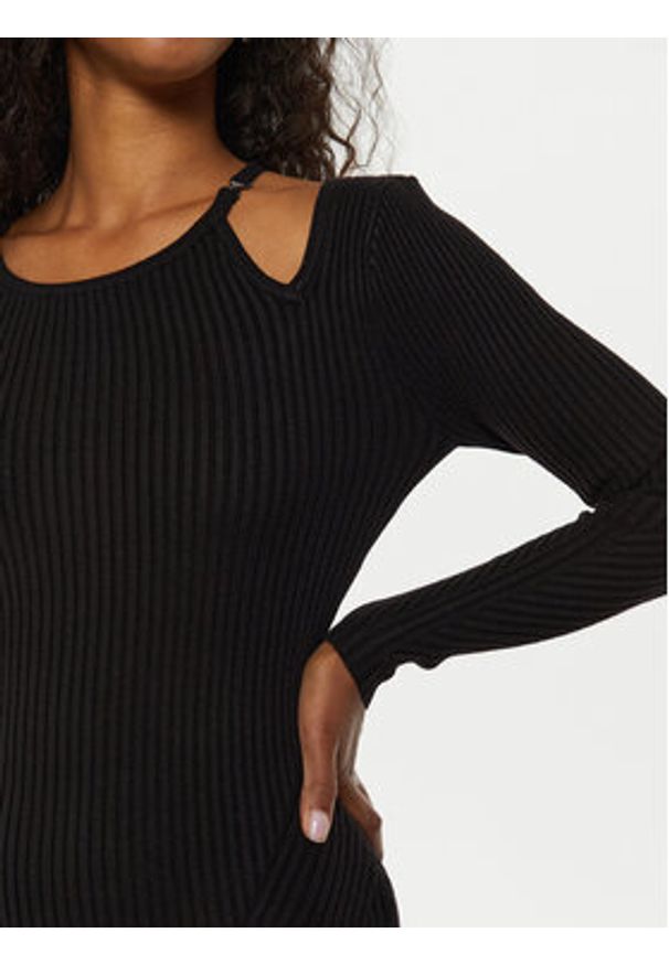 Guess Sukienka dzianinowa Vanessa W4BK24 Z3I22 Czarny Regular Fit. Kolor: czarny. Materiał: wiskoza. Styl: wizytowy