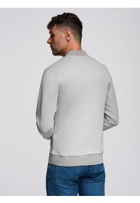Ombre Clothing - Męska bluza bomberka z dzianiny pique – szara V4. Okazja: na co dzień. Kolor: szary. Materiał: dzianina. Wzór: haft. Styl: klasyczny, casual, elegancki #6