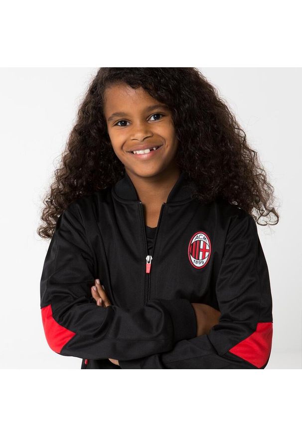 AC MILAN - Dres treningowy AC Milan dla dzieci. Kolor: czarny. Materiał: dresówka. Styl: sportowy