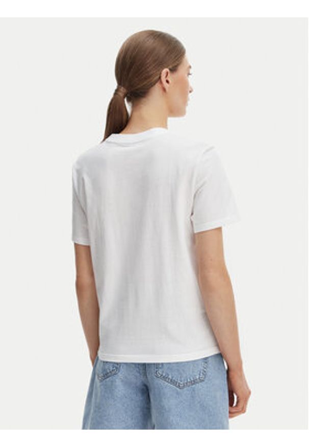 Calvin Klein Jeans T-Shirt Classic LV047C811G Biały Regular Fit. Kolor: biały. Materiał: bawełna