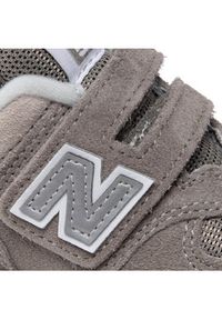 New Balance Sneakersy PV574EVG Szary. Kolor: szary. Materiał: zamsz, skóra. Model: New Balance 574 #4