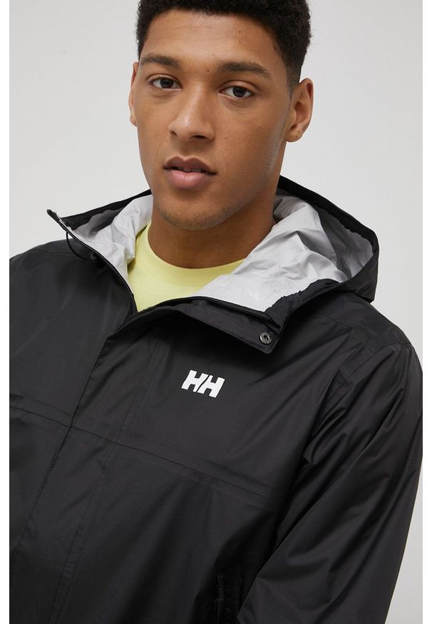 Helly Hansen kurtka przeciwdeszczowa Loke. Okazja: na co dzień. Typ kołnierza: kaptur. Kolor: czarny. Materiał: materiał. Wzór: nadruk. Styl: casual