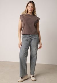 Born2be - Brązowy Bawełniany Top z Efektem Sprania Belatia. Okazja: na co dzień. Kolor: brązowy. Materiał: bawełna. Styl: casual #6