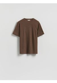 Reserved - Strukturalny t-shirt comfort fit - ciemnobrązowy. Kolor: brązowy. Materiał: bawełna, dzianina