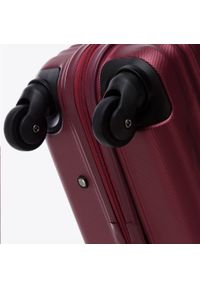Wittchen - Mała walizka z zawieszką bordowa. Kolor: czerwony. Materiał: guma #2