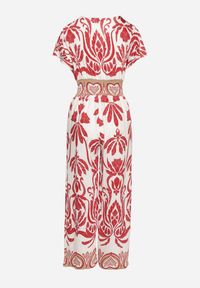 Born2be - Bordowy Taliowany Kombinezon z Wiskozy w Print Boho z Kopertowym Dekoltem Nelazi. Okazja: na co dzień. Kolor: czerwony. Materiał: wiskoza. Długość rękawa: krótki rękaw. Długość: krótkie. Wzór: nadruk. Sezon: lato. Styl: boho