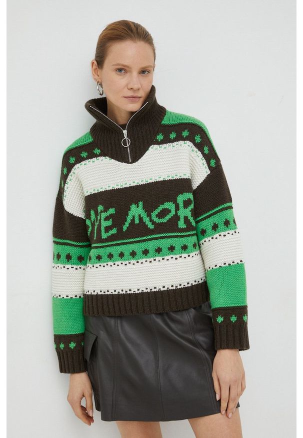 Samsoe & Samsoe - Samsoe Samsoe sweter wełniany kolor zielony z półgolfem. Kolor: zielony. Materiał: wełna. Długość: krótkie