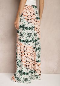 Renee - Zielono-Beżowe Wiskozowe Spodnie z Szerokimi Nogawkami w Abstrakcyjny Print Averora. Kolor: zielony. Materiał: wiskoza. Wzór: nadruk. Sezon: lato