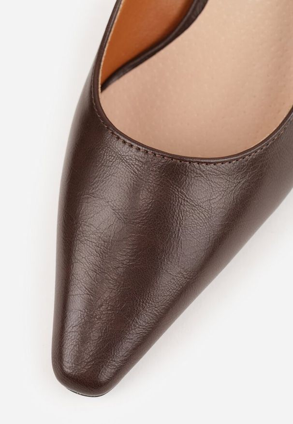 Renee - Brązowe Czółenka Vices na Kaczuszce ze Skórzaną Wkładką Elialie. Okazja: na co dzień. Kolor: brązowy. Materiał: skóra. Wzór: aplikacja. Obcas: na szpilce. Styl: casual, elegancki. Wysokość obcasa: średni