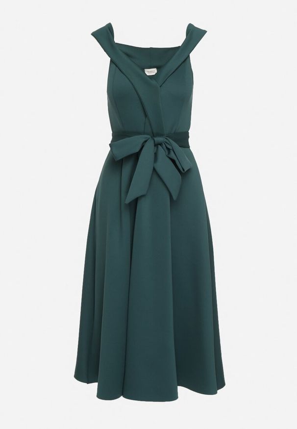 Born2be - Zielona Elegancka Sukienka o Fasonie Hiszpanki z Materiałowym Paskiem Xaelia. Typ kołnierza: dekolt hiszpanka. Kolor: zielony. Materiał: materiał. Styl: elegancki