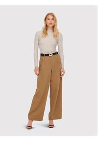 only - ONLY Bluzka Emma 15180040 Beżowy Slim Fit. Kolor: beżowy. Materiał: syntetyk #5