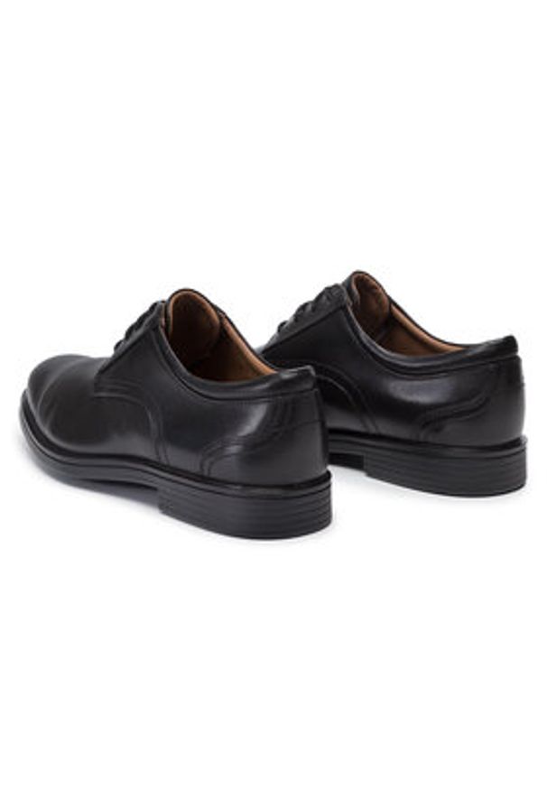 Clarks Półbuty Un Aldric Lace 261326777 Czarny. Kolor: czarny. Materiał: skóra