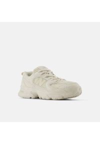 New Balance - NEW BALANCE 530 GR530TBL Sneakersy damskie. Okazja: na co dzień. Kolor: kremowy. Materiał: guma, syntetyk, materiał. Szerokość cholewki: normalna. Sezon: lato #4