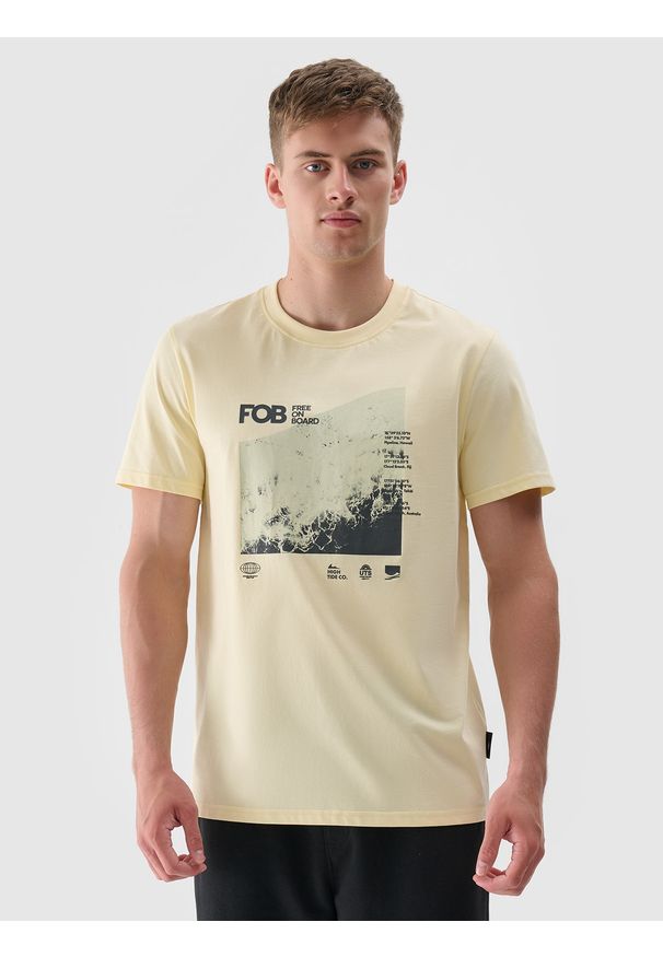 4f - 4F T-shirt regular z nadrukiem męski - żółty L. Okazja: na co dzień. Kolor: żółty. Materiał: bawełna, jersey, dzianina. Długość rękawa: krótki rękaw. Długość: krótkie. Wzór: nadruk. Styl: sportowy, klasyczny, casual