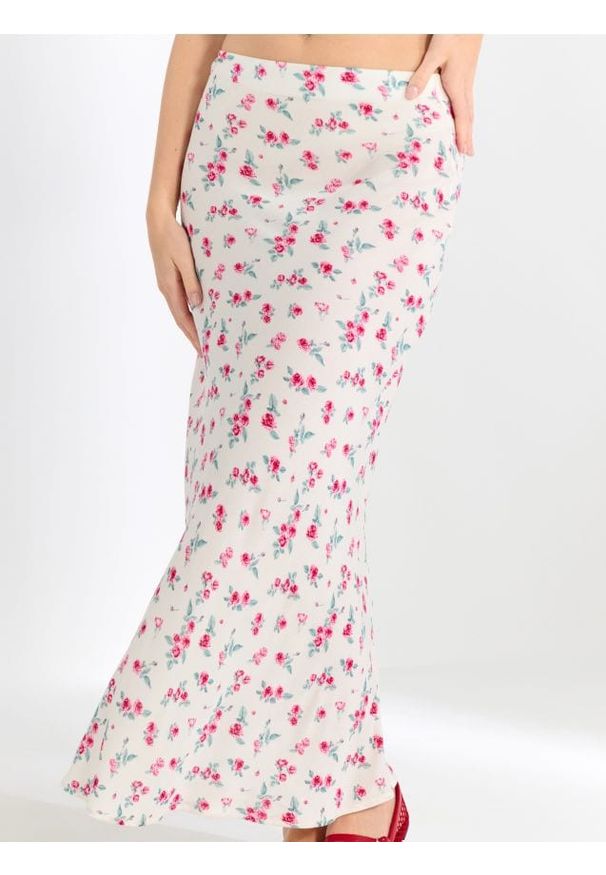Sinsay - Wiskozowa spódnica maxi w kwiaty - różowy. Kolor: różowy. Materiał: wiskoza. Wzór: kwiaty