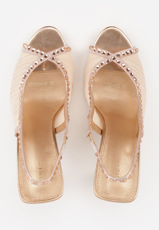 Born2be - Szampańskie Siateczkowe Sandały VICES na Szpilce z Paskiem na Piętę i Cyrkoniami Doriata. Nosek buta: otwarty. Zapięcie: pasek. Kolor: złoty. Wzór: aplikacja. Materiał: skóra, materiał. Sezon: lato. Obcas: na szpilce. Styl: klasyczny. Wysokość obcasa: średni