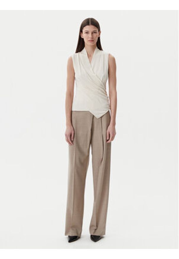 BOSS Bluzka Euana 50537768 Écru Regular Fit. Materiał: wiskoza