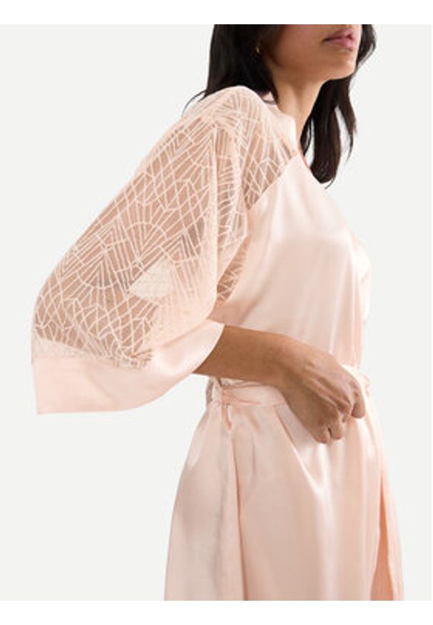 Triumph Szlafrok A Weekend To Remember 10227185 Beżowy. Kolor: beżowy. Materiał: syntetyk