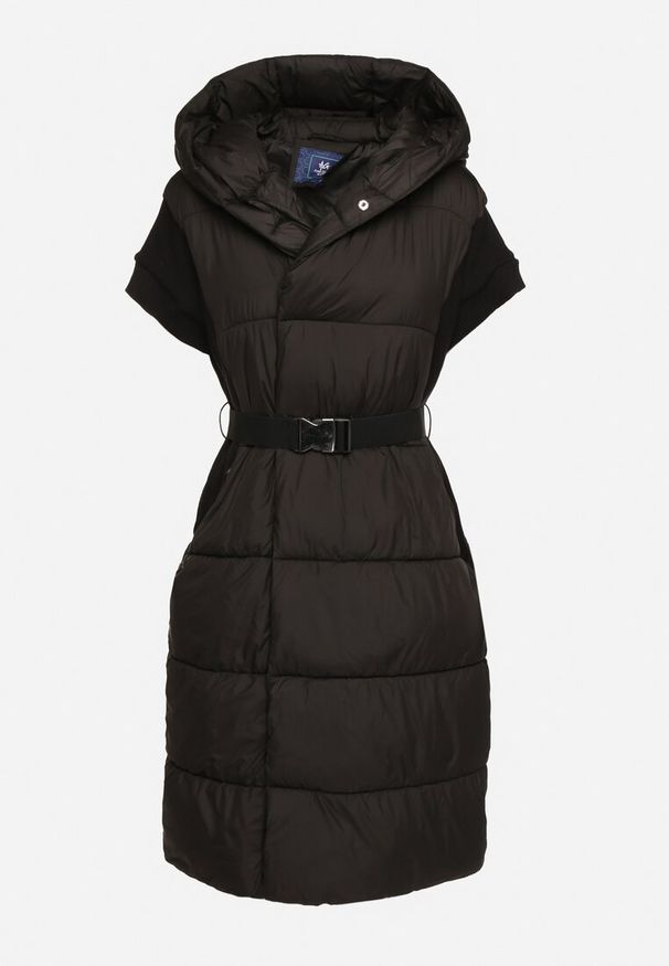 Born2be - Czarna Długa Kopertowa Pikowana Kamizelka z Łączonych Materiałów z Kapturem Nerins. Okazja: na co dzień. Typ kołnierza: kaptur. Kolor: czarny. Materiał: materiał. Długość: długie. Styl: casual, sportowy